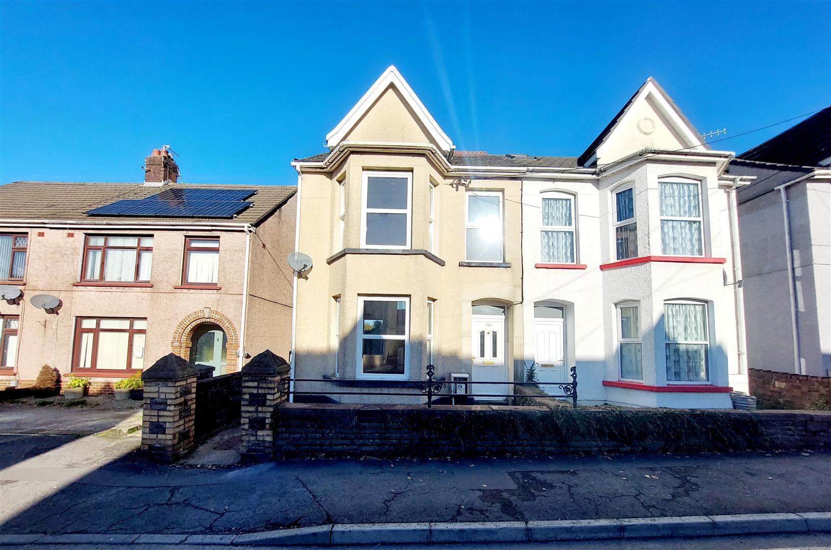 Alexandra Road, Gorseinon, Swansea, SA4 4PF